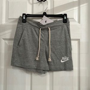 NWT Nikes shorts